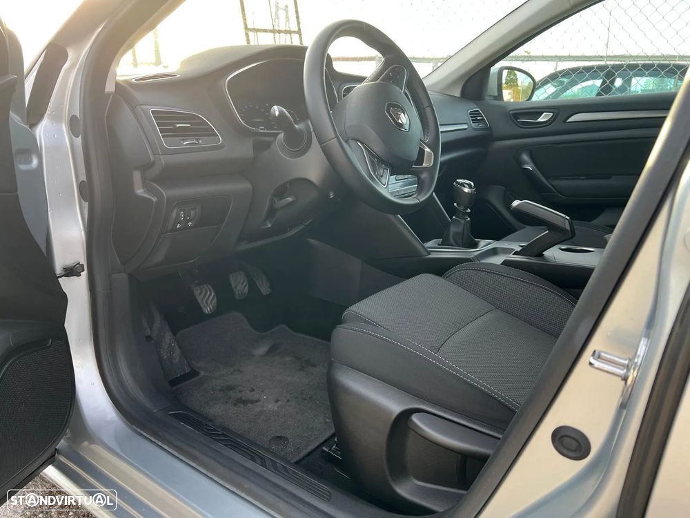 Renault Mégane Sport Tourer 1.5 Blue dCi Equilibre - 9