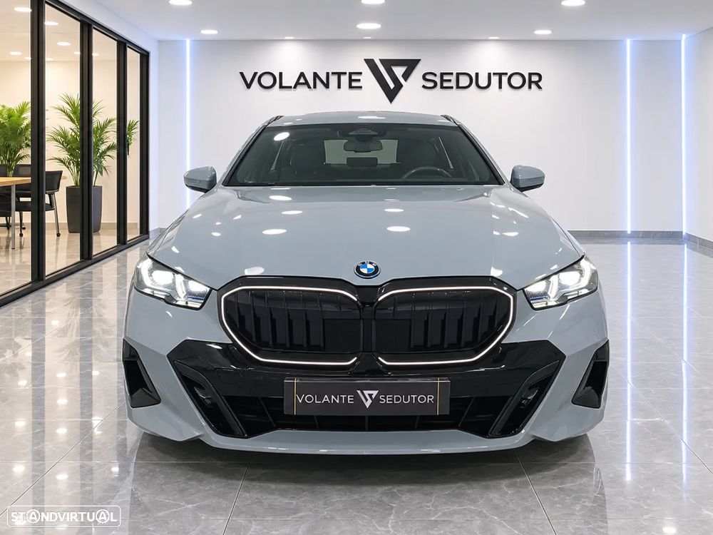 BMW 530 2025 photo 2