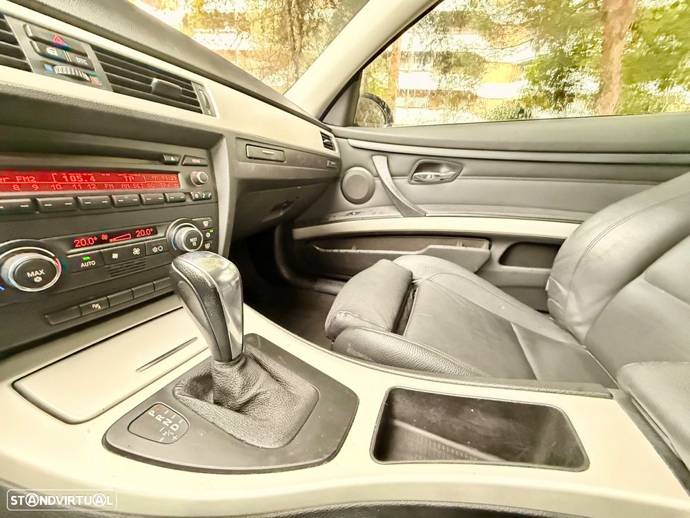 BMW 320 d Coupe Auto - 15