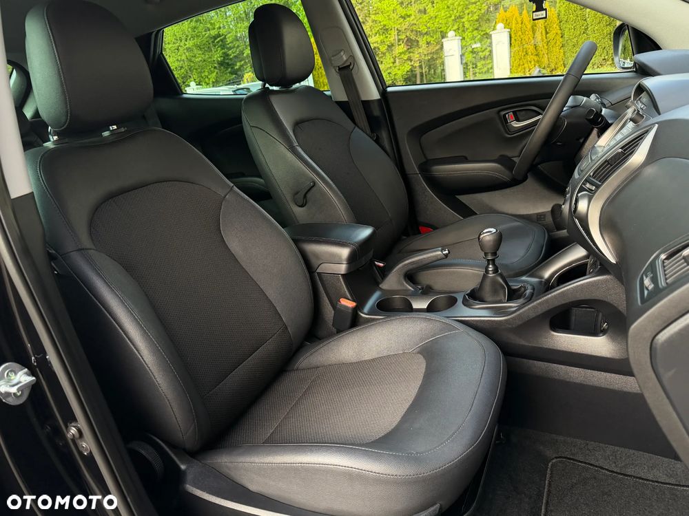 Hyundai ix35 1.6 2WD Fifa World Cup Edition - 27