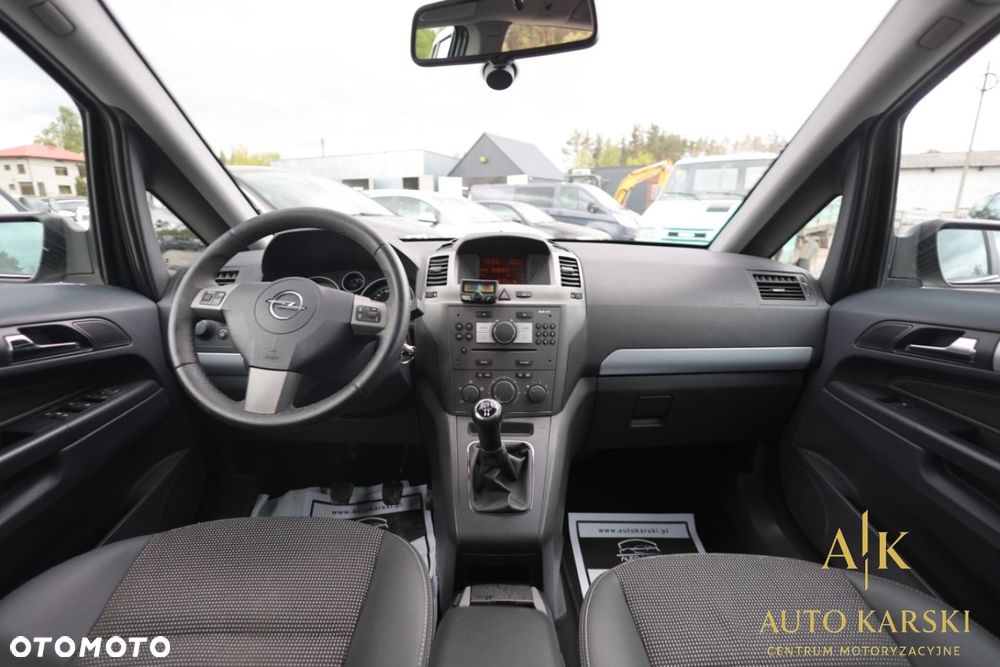 Opel Zafira - 37
