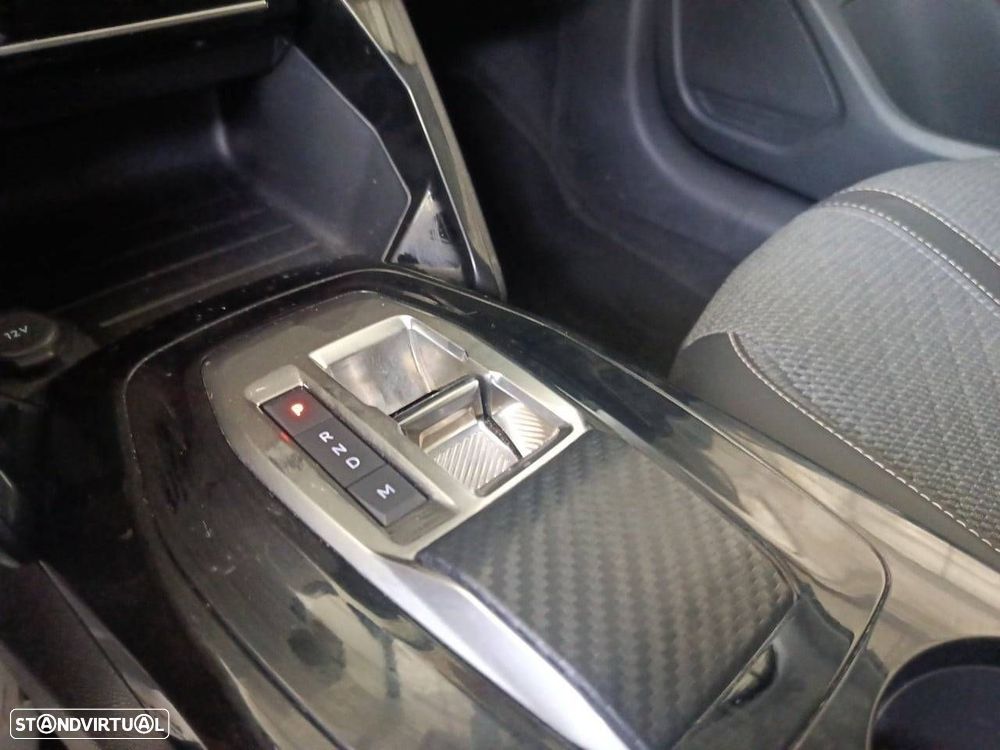 Peugeot 208 1.2 PureTech Allure EAT8 - 20