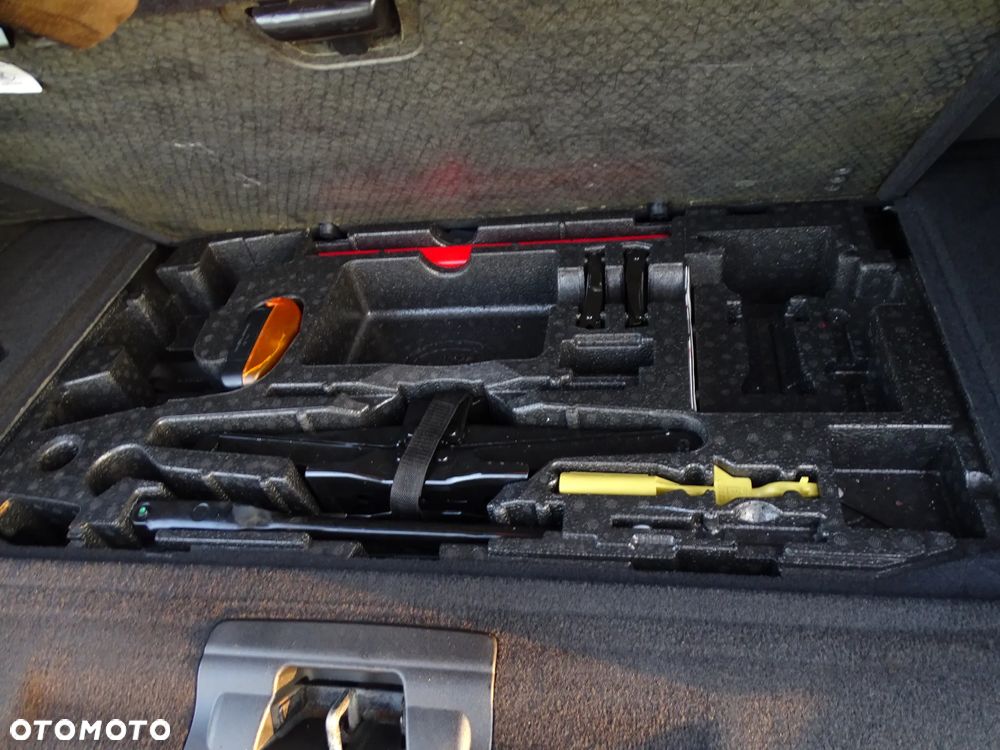 Land Rover Range Rover Sport S 3.0TD V6 HSE - 27