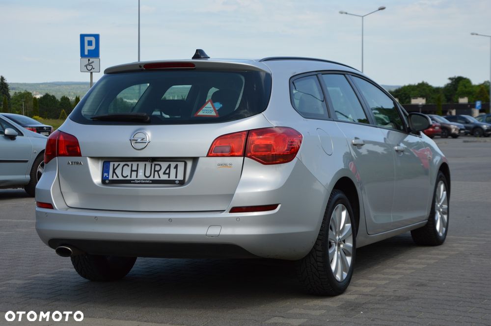 Opel Astra 1.4 Turbo Selection - 4