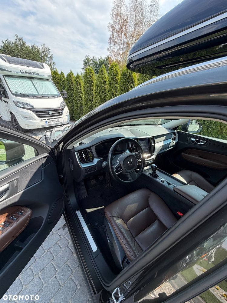 Volvo XC 60 D3 Momentum Pro - 7