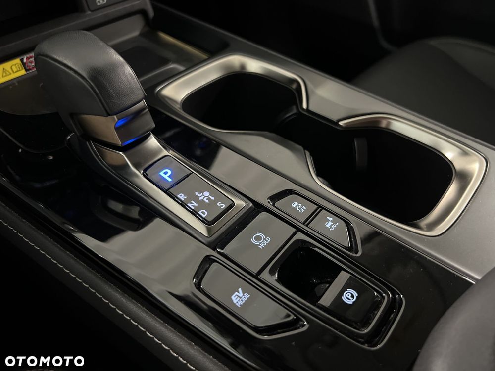 Lexus NX 350h Business AWD - 29