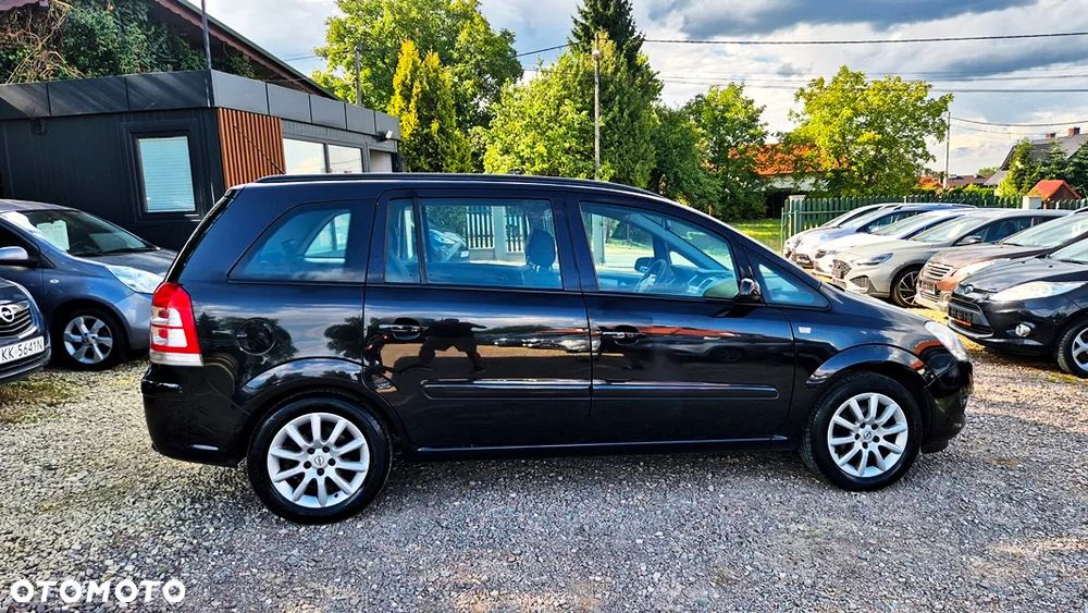 Opel Zafira 1.8 Innovation 110 Jahre - 10