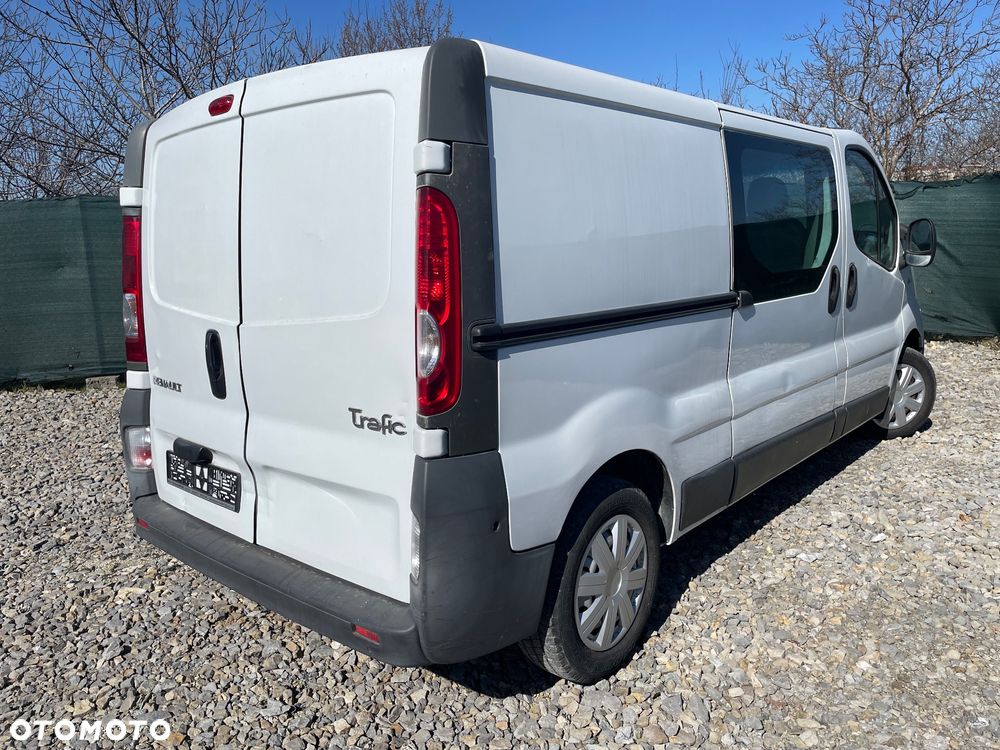 Renault Trafic - 20
