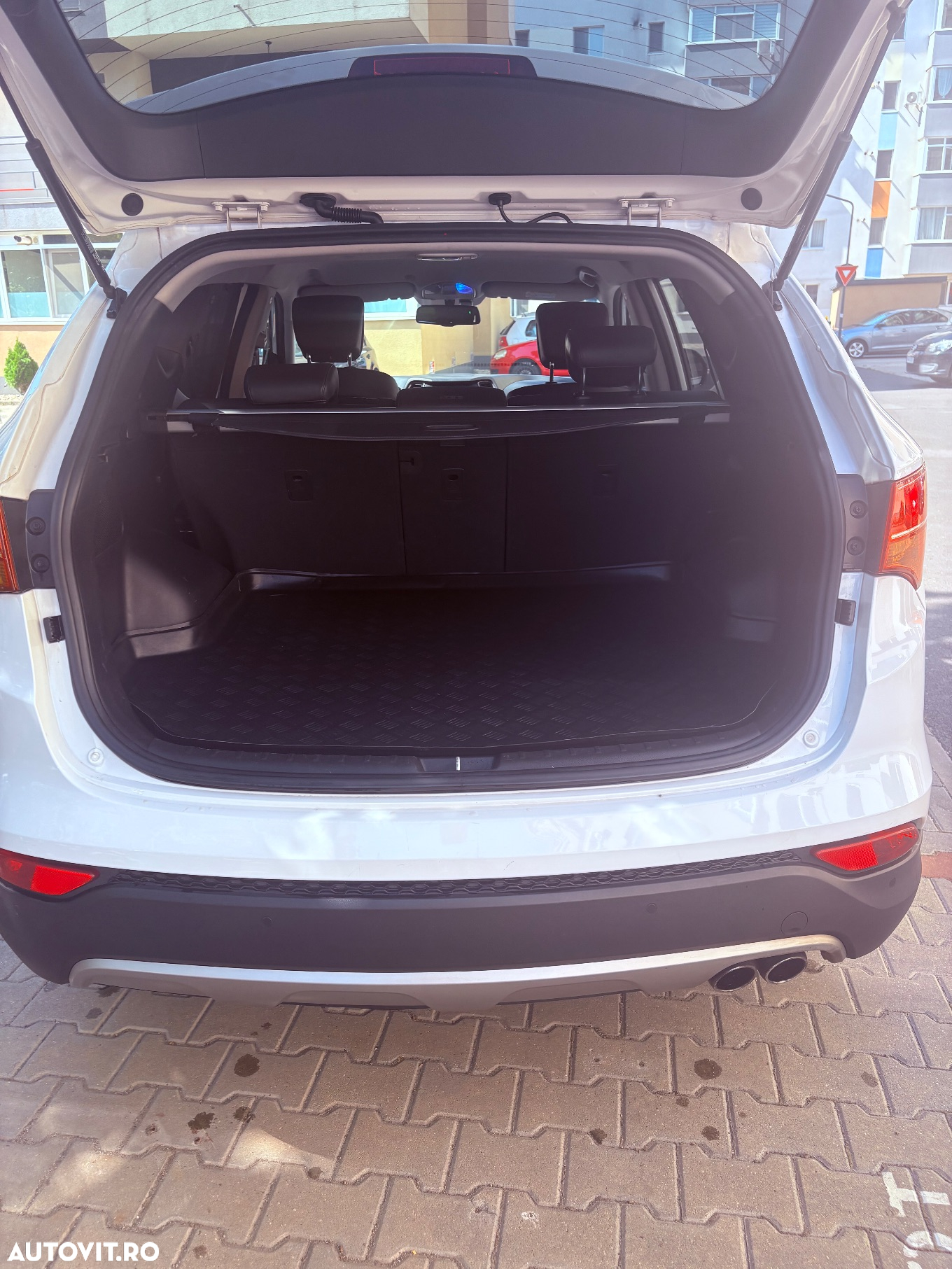Hyundai Santa Fe 2.2 CRDi 2WD Automatik Style - 3