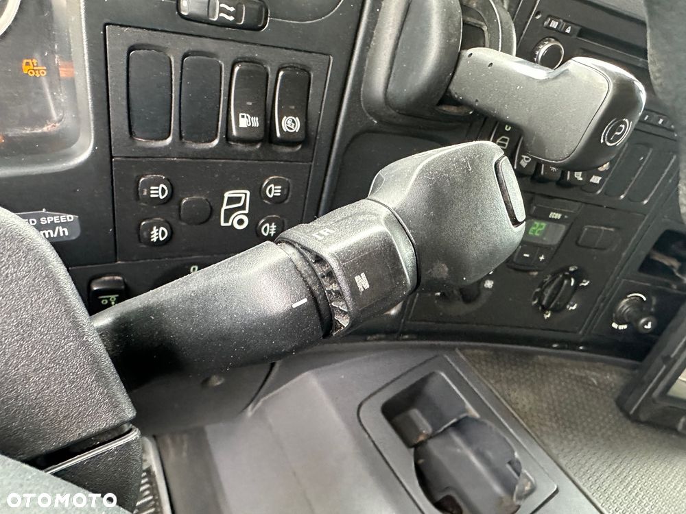 Scania SCANIA P 320 KONTENER 24 PALETY - 17