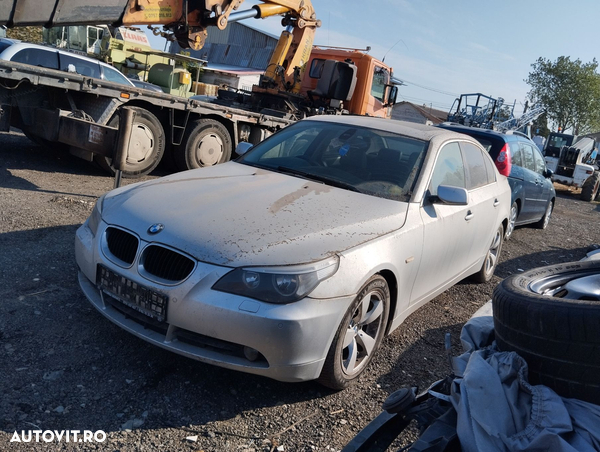 Dezmembrari  BMW 5 (E60, E61)  2003  > 2010 520 d Motorina