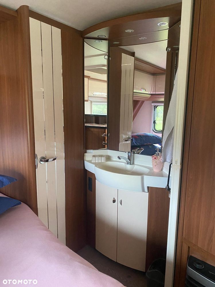 Hobby PREMIUM 560 CFE - 14