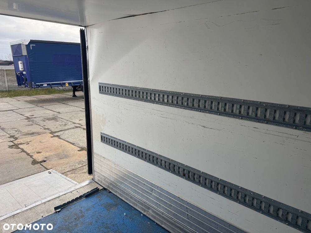 Mercedes-Benz Sprinter 516 CDI rama do zabudowy z windą i agregatem - 28