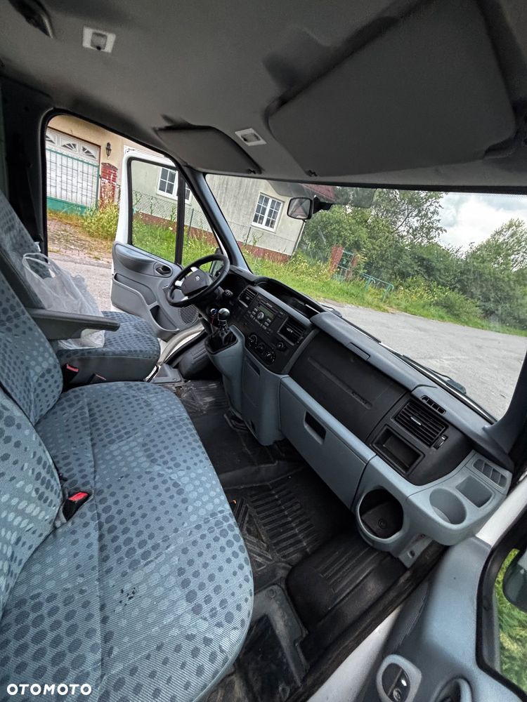 Ford Transit 350L Trend FWD - 6