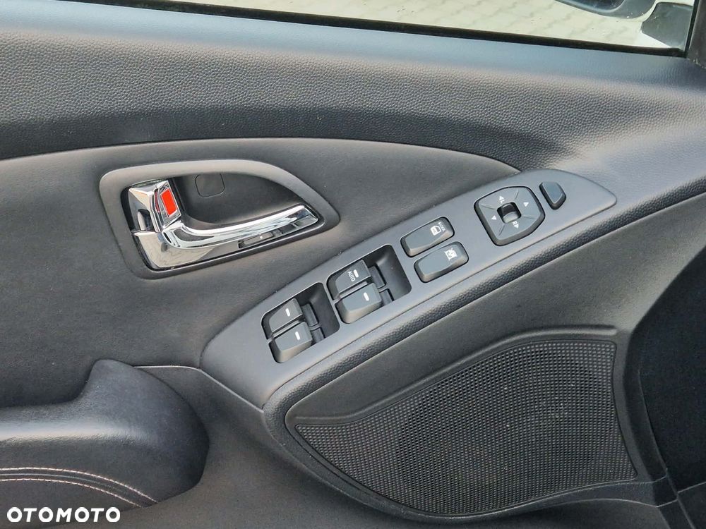 Hyundai ix35 2.0 CRDi 4WD Premium - 13