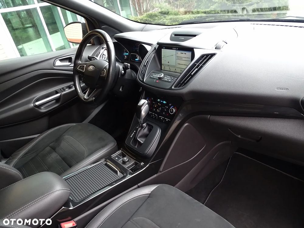 Ford Kuga 2.0 TDCi 4x4 ST-Line - 7