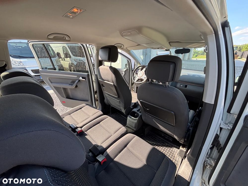 Volkswagen Touran 2.0 TDI DPF Comfortline DSG - 10