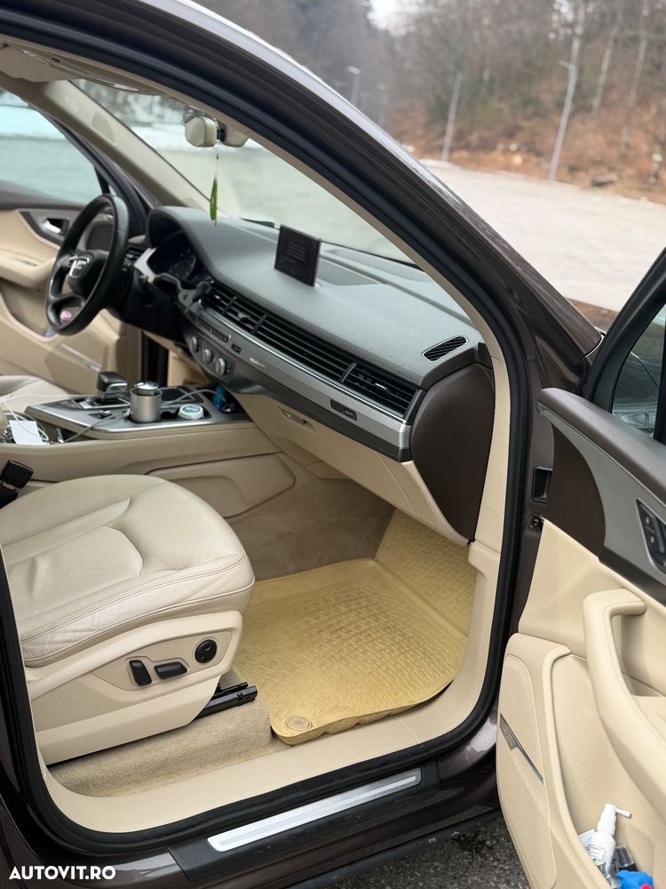Audi Q7 3.0 TDI Quattro Tip - 10