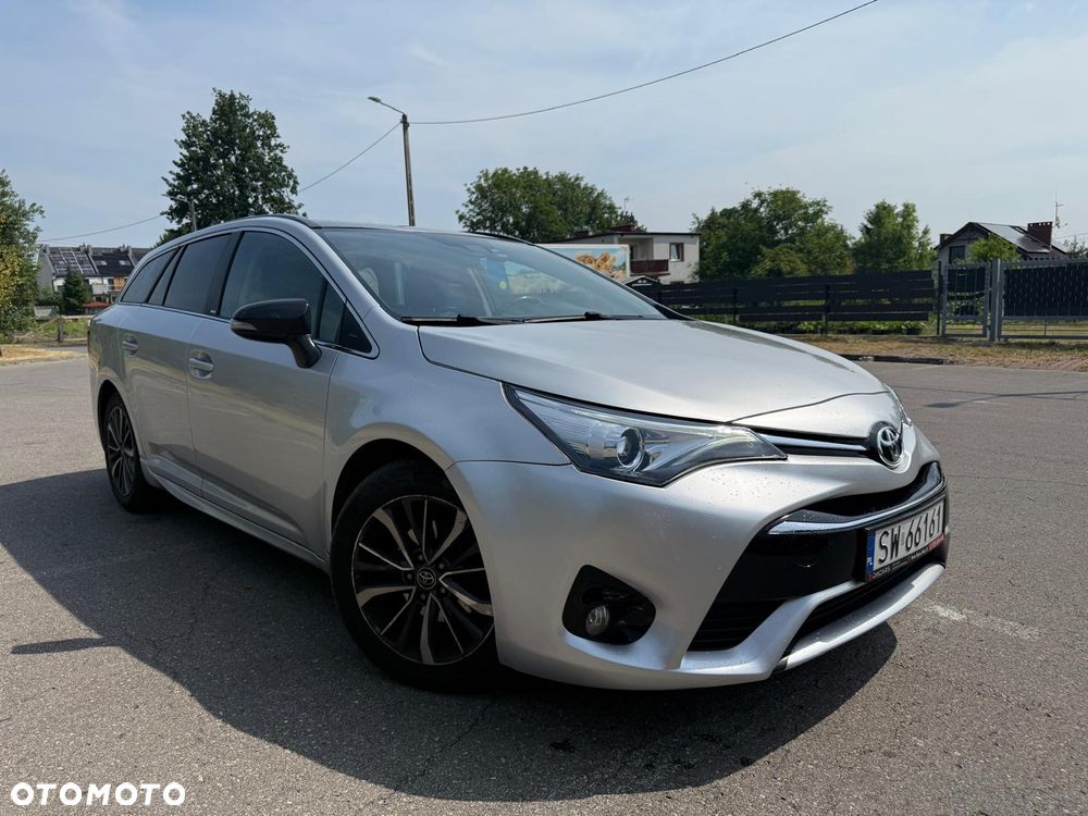 Toyota Avensis 1.8 Prestige MS - 6