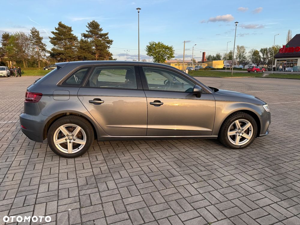 Audi A3 Sportback 30 TFSI - 8