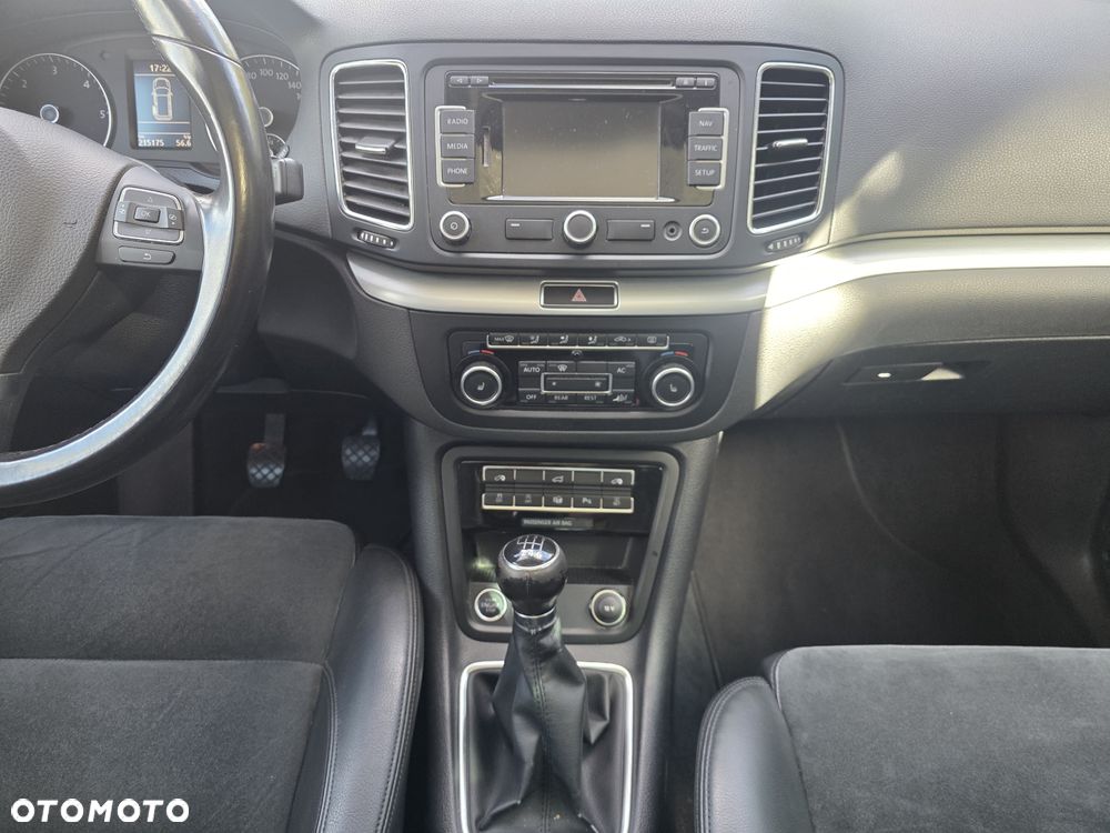 Volkswagen Sharan 2.0 TDI BlueMotion Technology Highline - 19