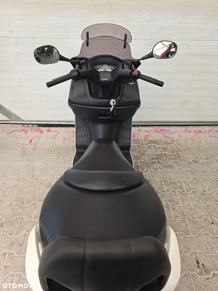 Suzuki Burgman - 29