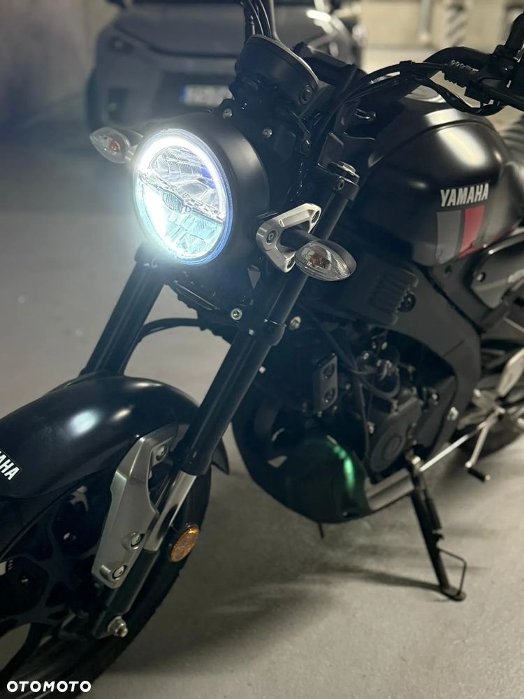 Yamaha XSR - 1