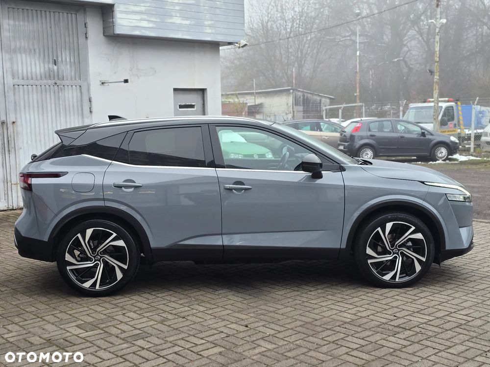 Nissan Qashqai 1.3 DIG-T DCT AKARI - 2