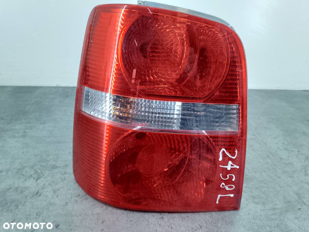 LAMPA TYLNA LEWA VW TOURAN I 1T0945095C  1T0945111E - 1