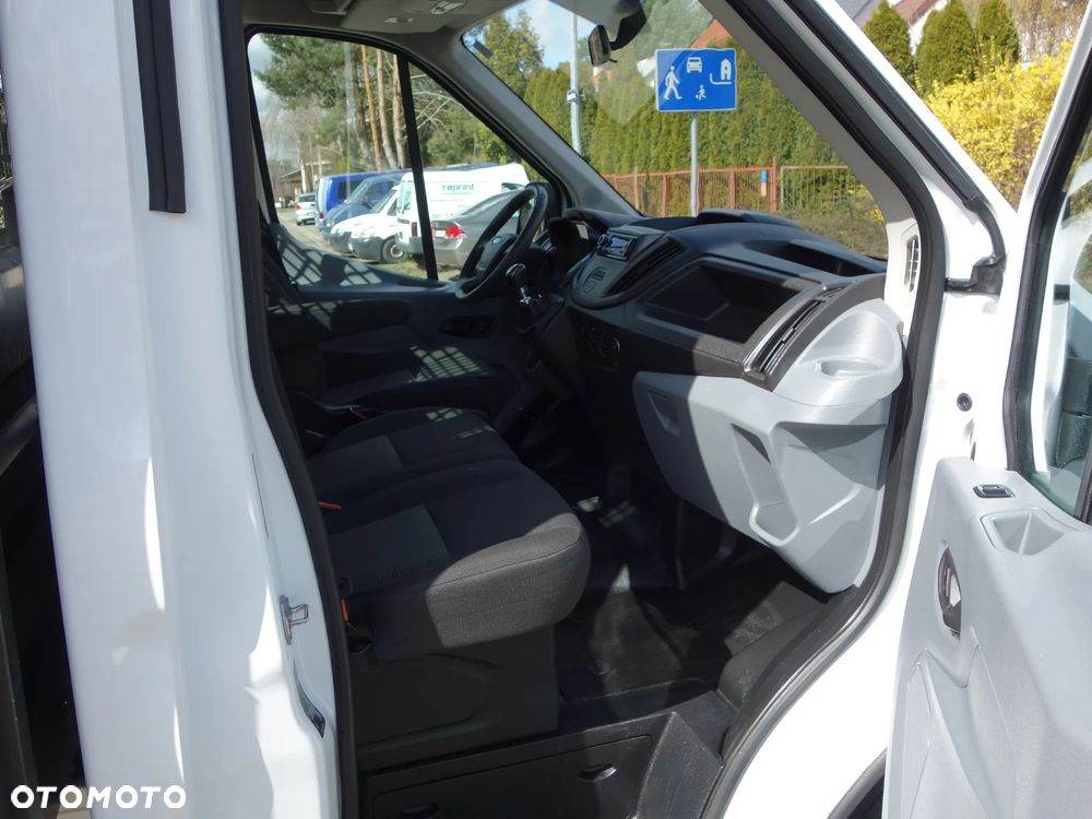 Ford TRANSIT - 13