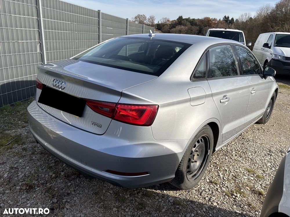 Audi A3 1.4 TFSI Limousine Ambiente - 4