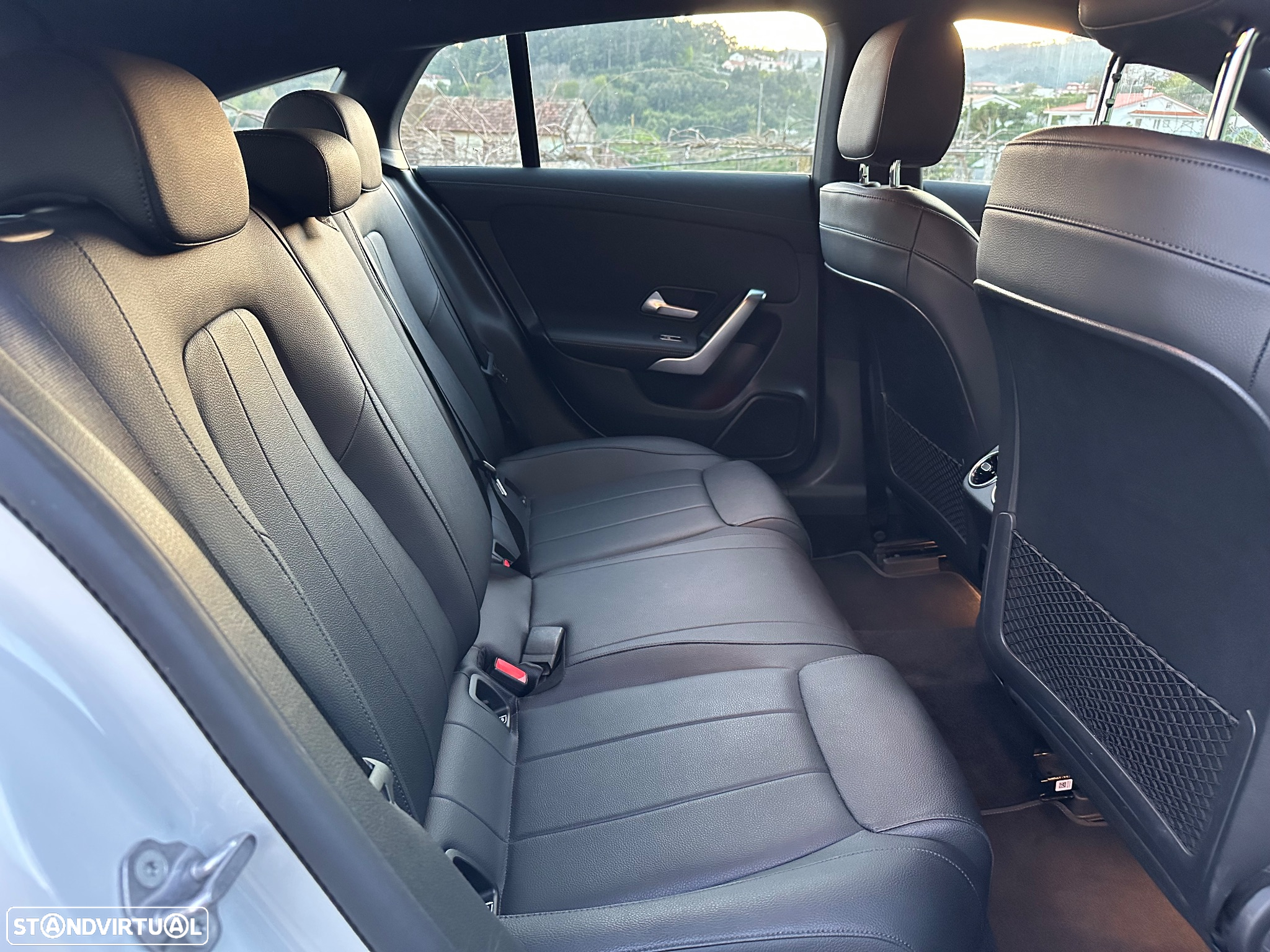 Mercedes-Benz CLA 180 d Shooting Brake Style Plus - 21