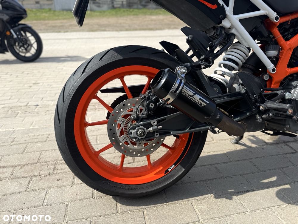 KTM Duke - 4