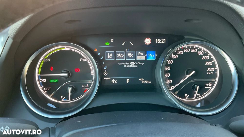 Toyota Camry 2.5 Hybrid Business - 8