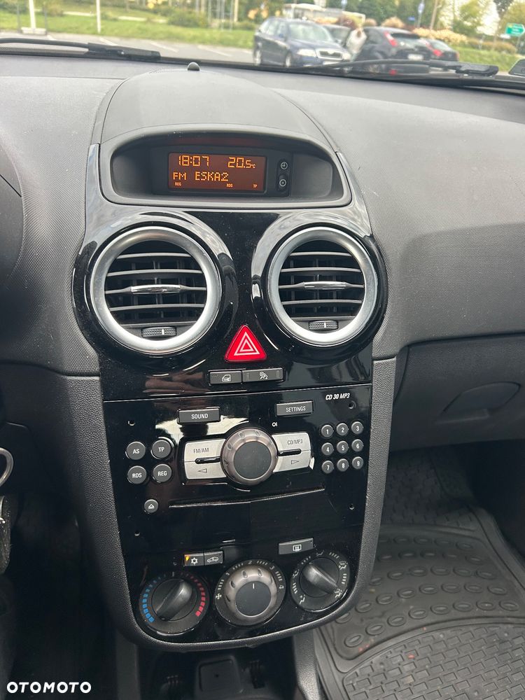 Opel Corsa - 8