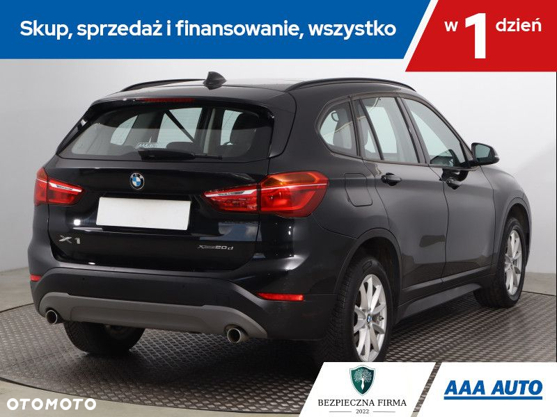 BMW X1 - 6