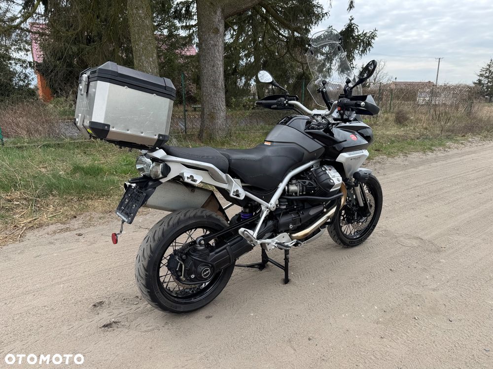 Moto Guzzi Stelvio - 18