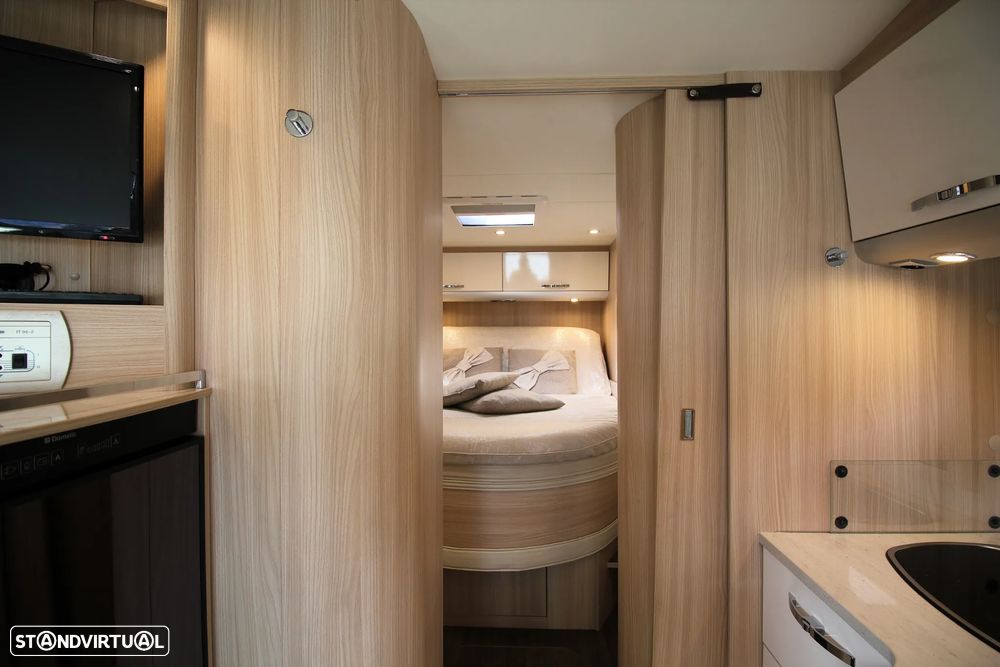 Burstner Ixeo IT 700 *CAMA CENTRAL+BASCULANTE* - 6