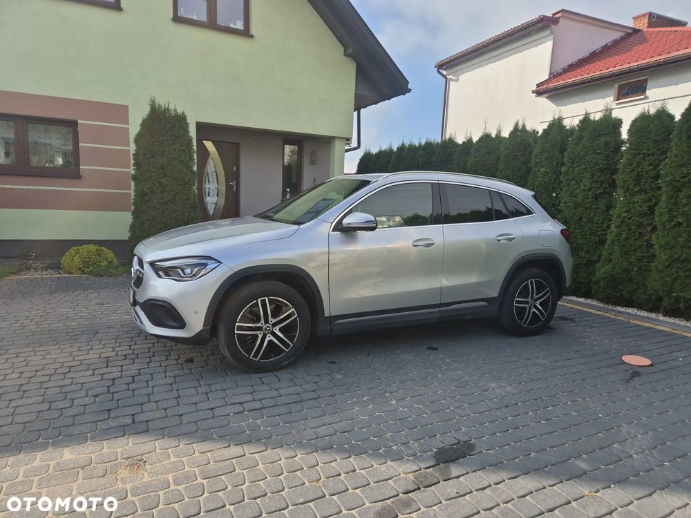 Mercedes-Benz GLA - 6