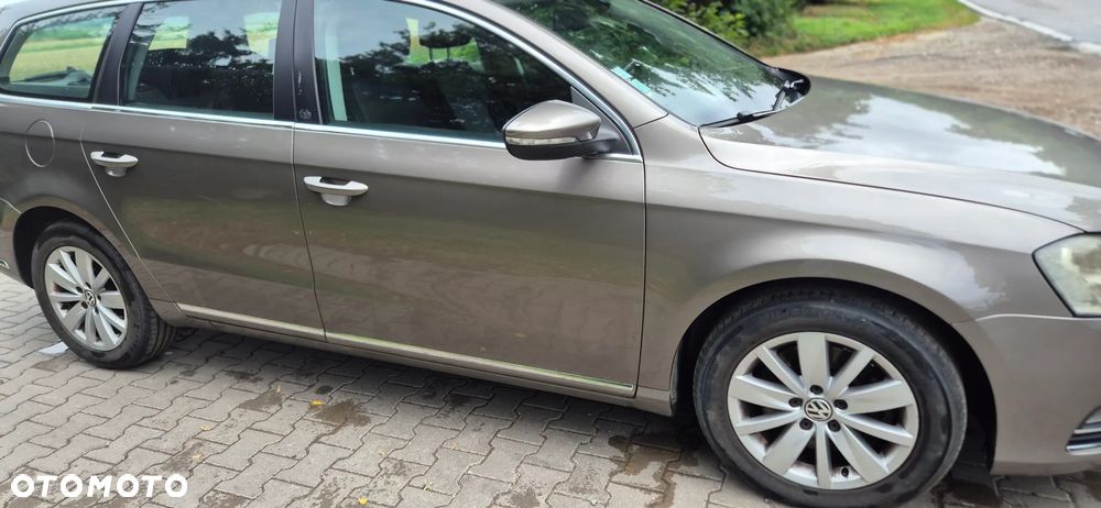 Volkswagen Passat - 5