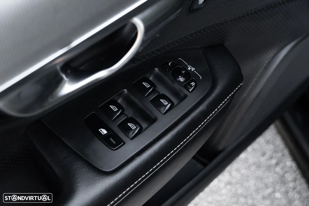 Volvo V90 2.0 D4 R-Design Geartronic - 46