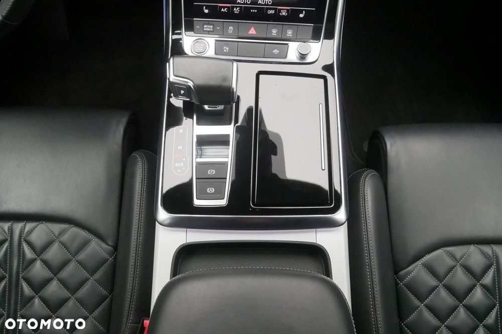 Audi Q7 - 11