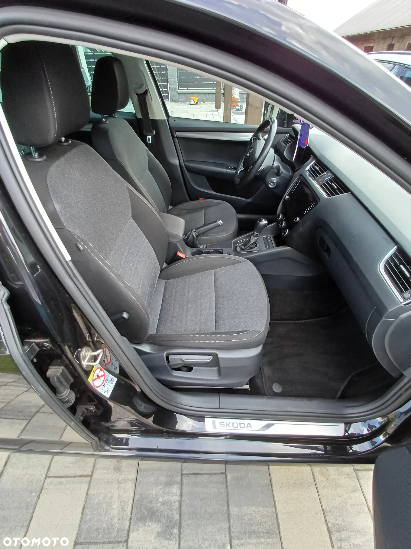 Skoda Octavia 2.0 TDI DSG Soleil - 24