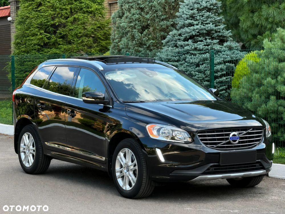 Volvo XC 60 T5 AWD Drive-E Momentum - 1