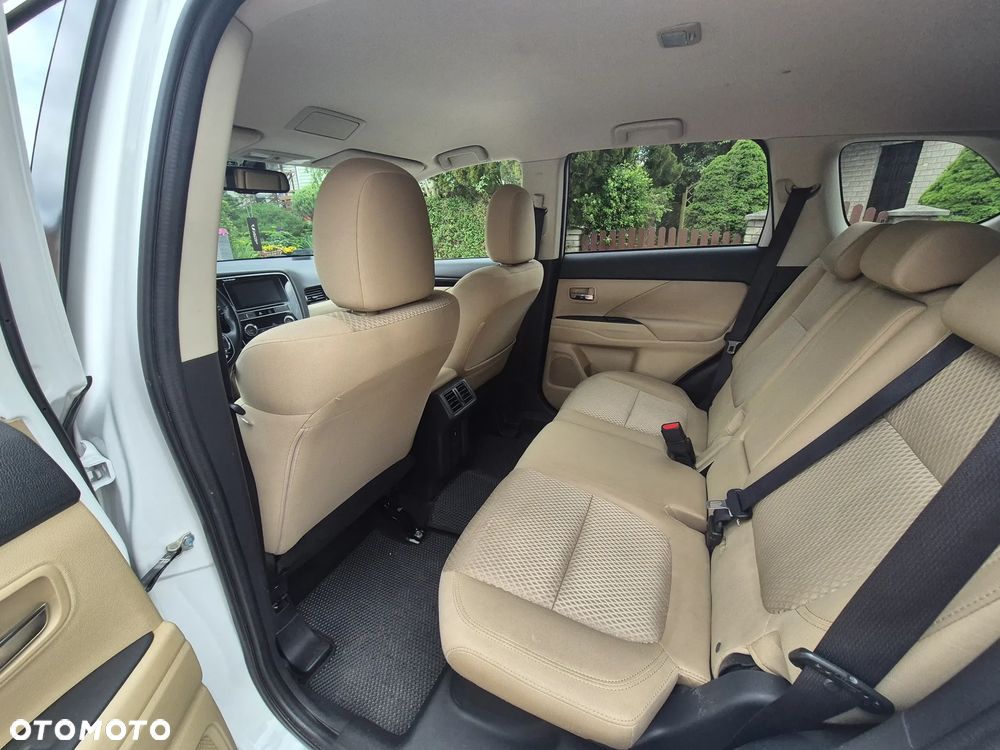 Mitsubishi Outlander 2.0 Intense + SDA 4WD CVT - 3