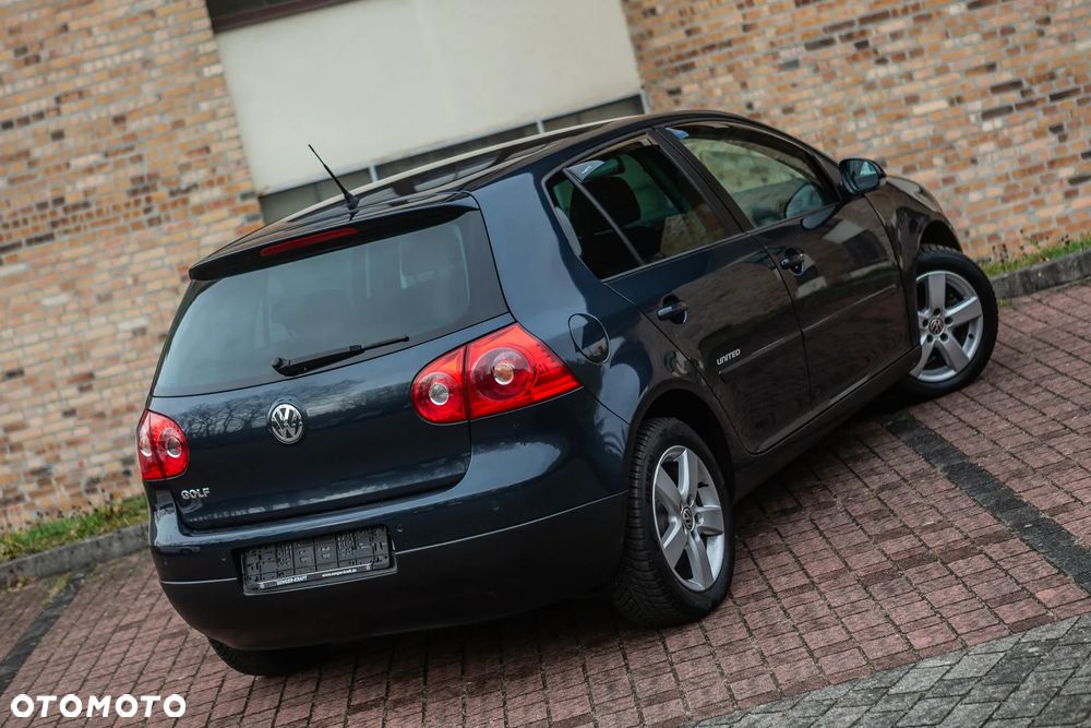 Volkswagen Golf - 21