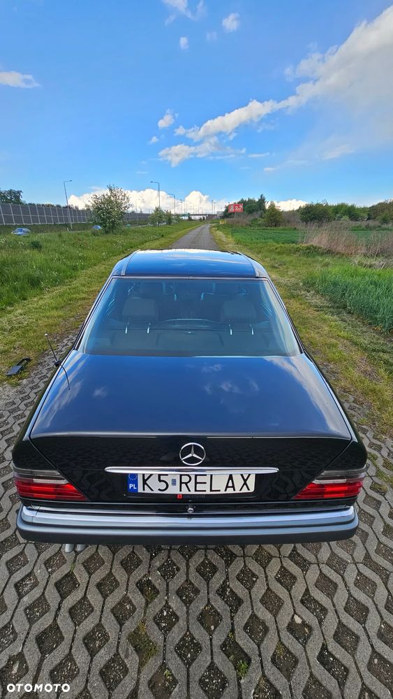 Mercedes-Benz Klasa E - 12
