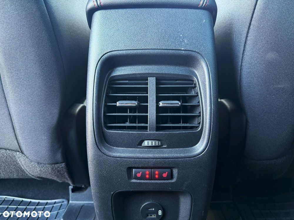 Ford Kuga 2.5 FHEV FWD ST-Line - 26