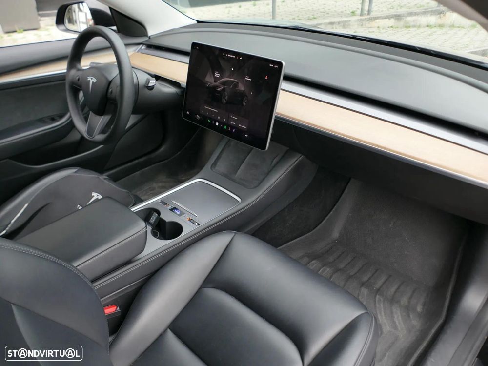 Tesla Model 3 Tração Traseira - 29