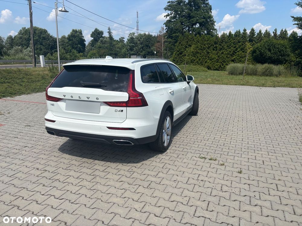 Volvo V60 D4 AWD - 4